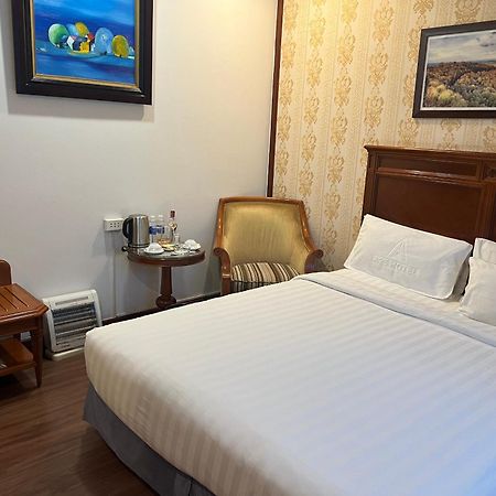 A25 Hotel - 19 Phan Dinh Phung Hanoi Zewnętrze zdjęcie