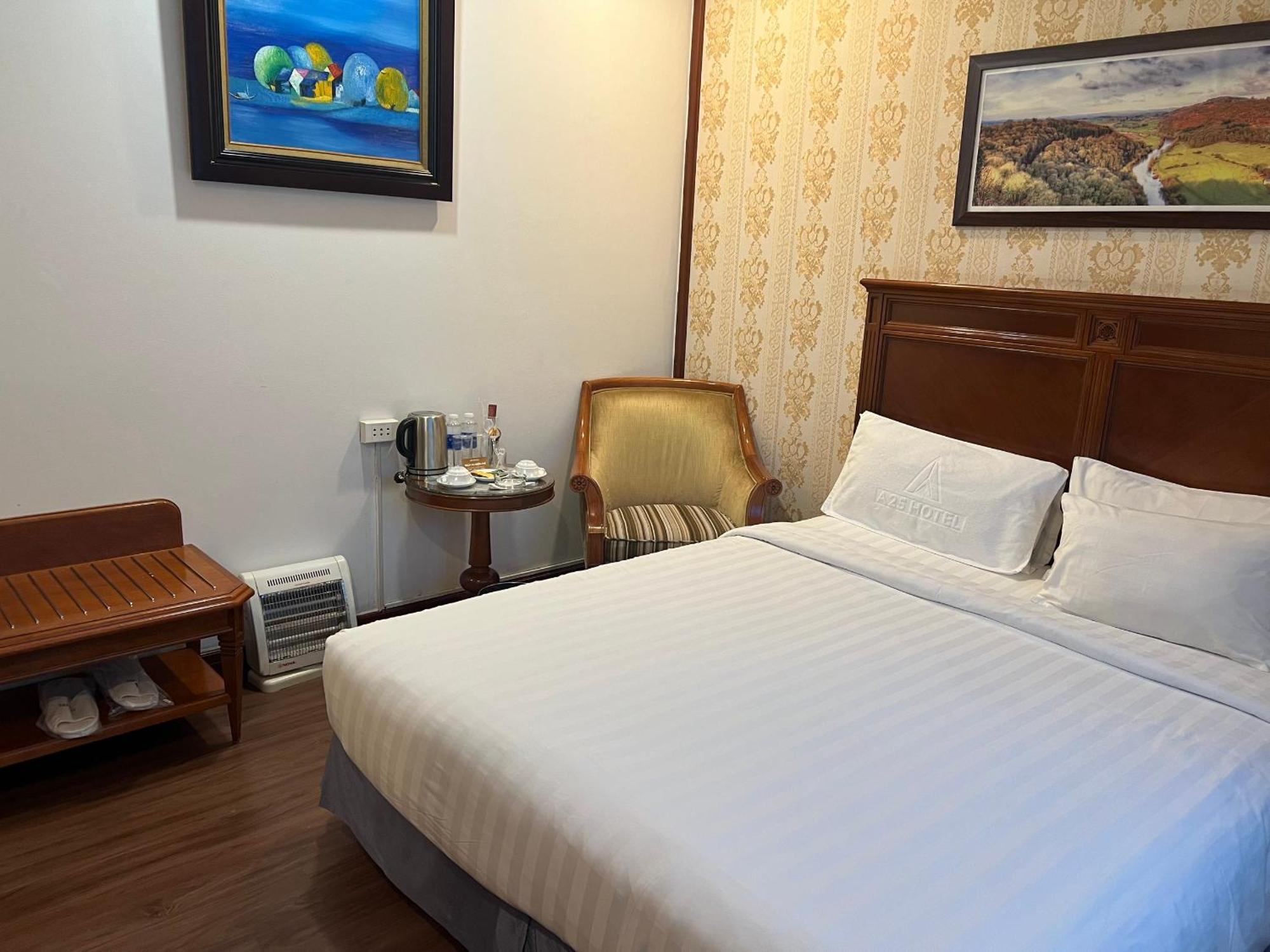 A25 Hotel - 19 Phan Dinh Phung Hanoi Zewnętrze zdjęcie
