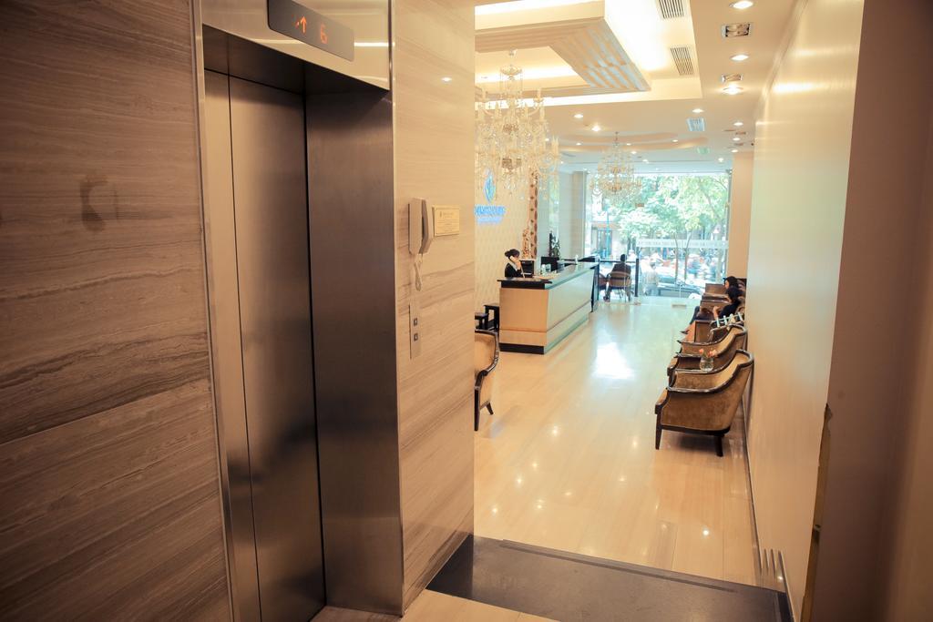A25 Hotel - 19 Phan Dinh Phung Hanoi Zewnętrze zdjęcie